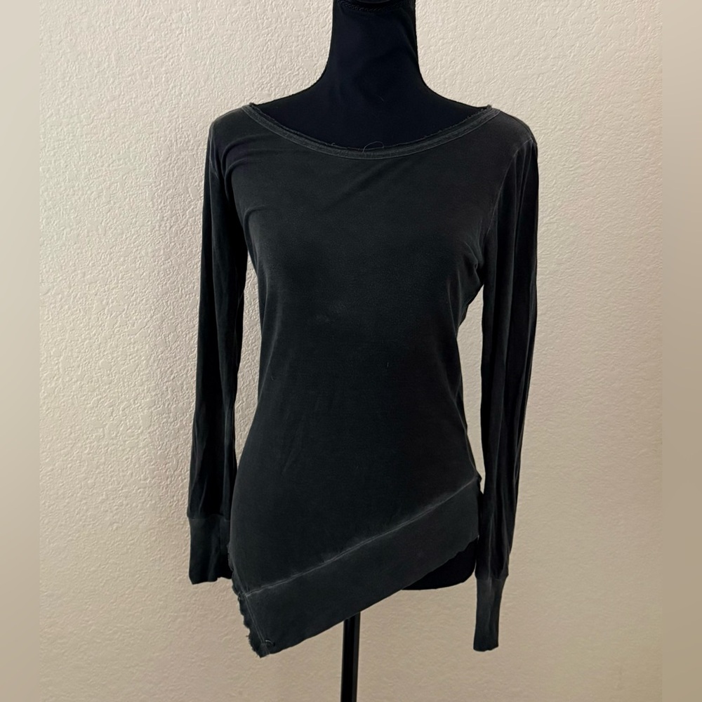 RAER Long Sleeve Asymmetrical Black T-Shirt Size Small